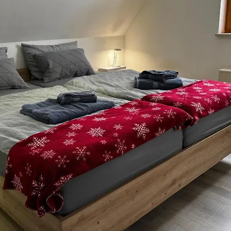 Rena Mit Pool Feriehus Bischdorf (Rosenbach)